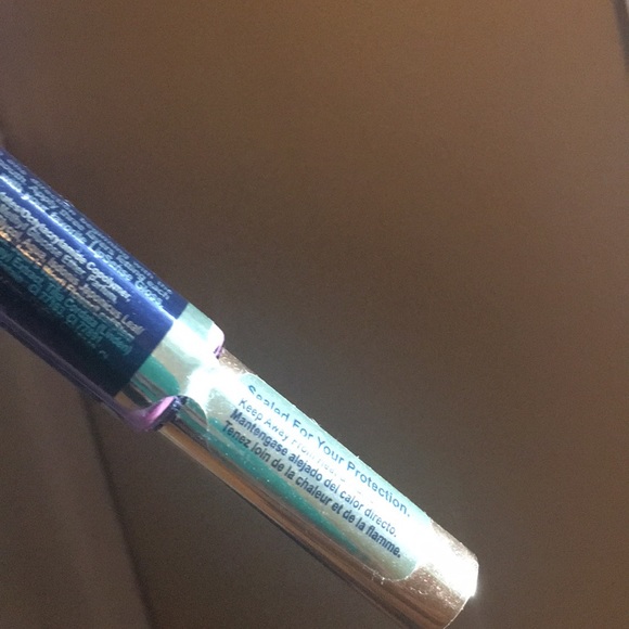 Lipsense - Picture 2 of 2